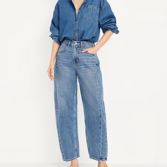 Old Navy Charcoal/Black Barrel Jeans - Picture 4 of 11